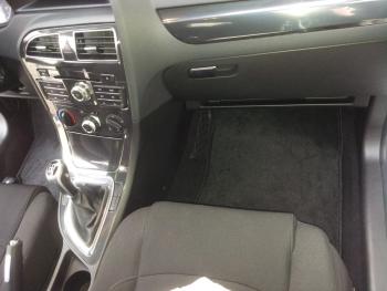 Brilliance V5 пассажирский коврик