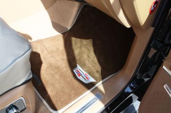 Коврики в салоне Cadillac Escalade ESV