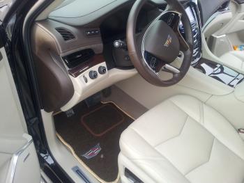Коврики в салоне Cadillac Escalade