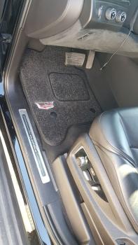 Коврики в салоне Cadillac Escalade