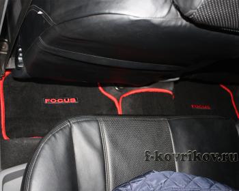 Коврики в салоне Ford Focus 2