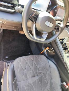 Коврики в салоне Geely Monjaro