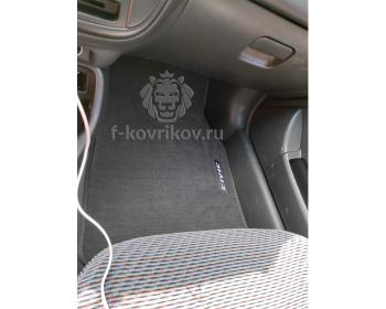 Коврики в салоне Honda Civic 1998