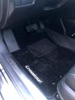 Коврики в салоне Honda Crosstour