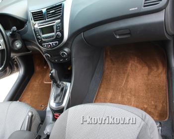 Коврики в салоне Hyundai Solaris