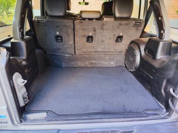 Коврики в салоне Jeep Wrangler