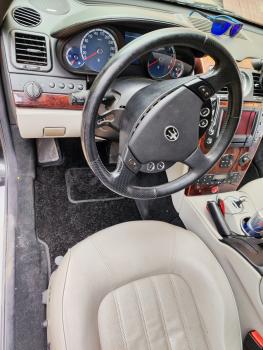 Коврики в салоне Maserati Quattroporte