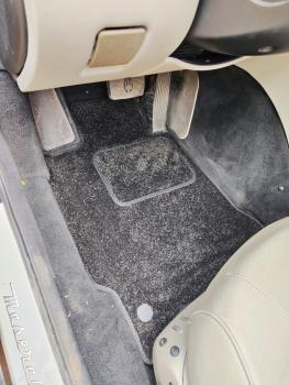 Коврики в салоне Maserati Quattroporte