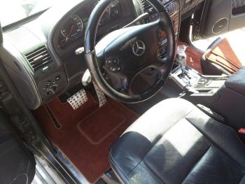 Коврики в салоне Mercedes G55 AMG