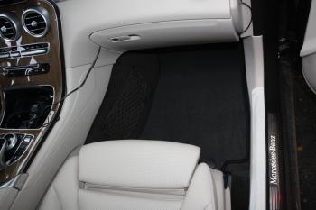 Коврики в салоне Mercedes GLC