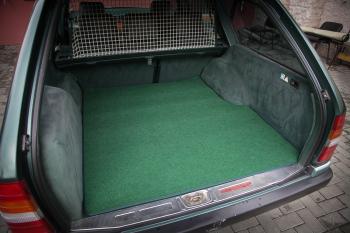 Коврики в салоне Mercedes w124