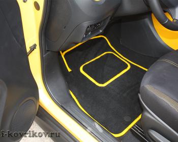 Коврики в салоне Nissan Juke рестайлинг