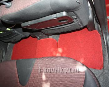 Коврики в салоне Nissan Note