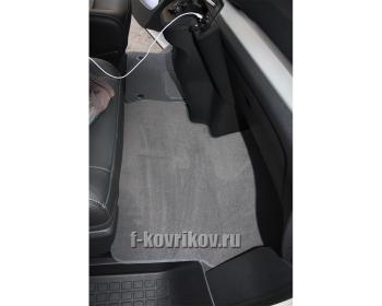 Коврики в салоне Peugeot Traveller