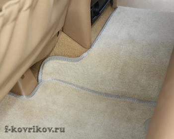 Коврики в салоне Porsche Cayenne 1