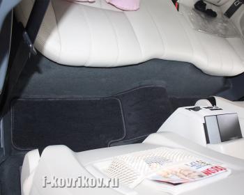 Коврики в салоне Range Rover Evoque