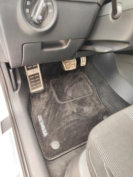 Коврики в салоне Skoda Octavia A7