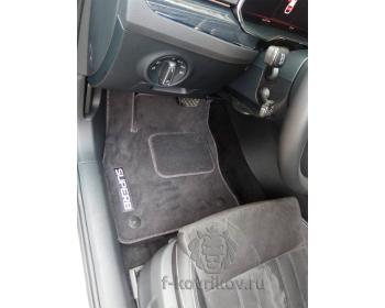 Коврики в салоне Skoda Superb