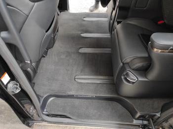 Коврики в салоне Toyota Alphard 3