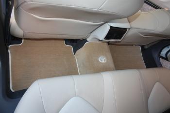 Коврики в салоне Toyota Camry v70