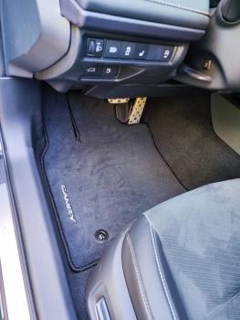 Коврики в салоне Toyota Camry v80