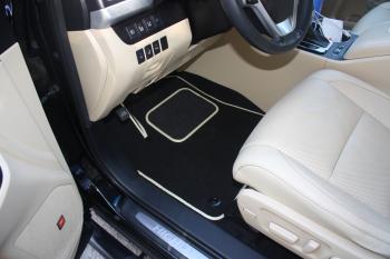 Коврики в салоне Toyota Highlander