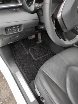 Коврики в салоне Toyota Highlander