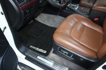Коврики в салоне Toyota Land Cruiser 200