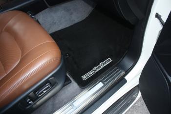 Коврики в салоне Toyota Land Cruiser 200