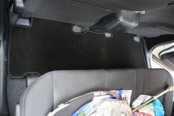 Коврики в салоне Toyota Rav4