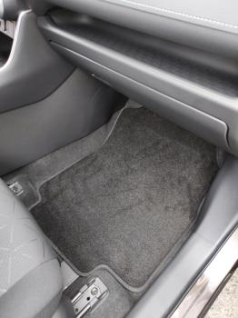 Коврики в салоне Toyota Rav4