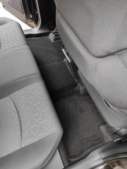 Коврики в салоне Toyota Rav4