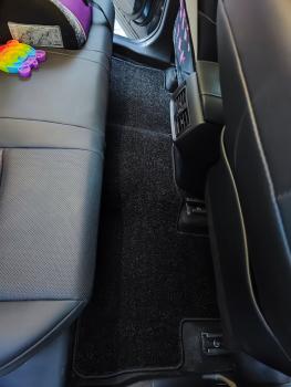 Коврики в салоне Toyota Venza XU80