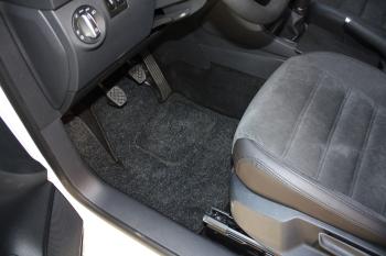 Коврики в салоне Volkswagen Caddy