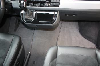 Коврики в салоне Volkswagen Multivan T6