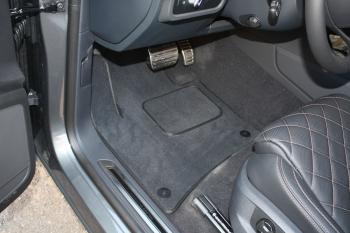 Коврики в салоне Volkswagen Touareg 2
