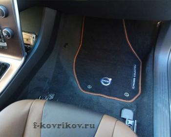 Коврики в салоне Volvo V40