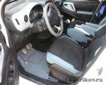 Коврики в салоне Citroen Berlingo