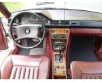 Коврики в салоне Mercedes w124