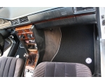 Коврики в салоне Mercedes w124
